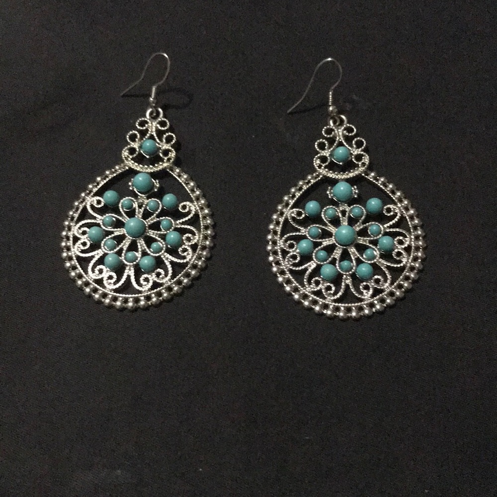 New York and Company  fashion earrings